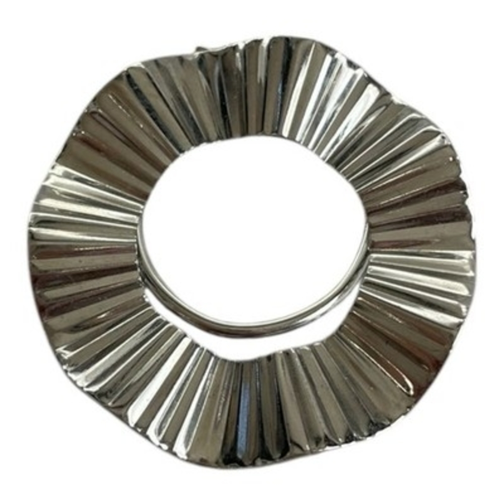 Vintage Jeri Lou Silver Tone Ruffled Round Scarf Clip Pin 1.5 Excellent